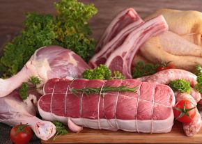 Роспотребнадзор выявил в третьем квартале 2018 года около двухсот пятидесяти нарушений законодательства в сфере обращения мяса и мясопродуктов
