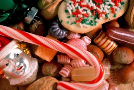 Роспотребнадзор рекомендует проявить внимательность при покупке сладостей в качестве подарка к Новому году