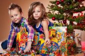 Как выбрать новогодние подарки для детей